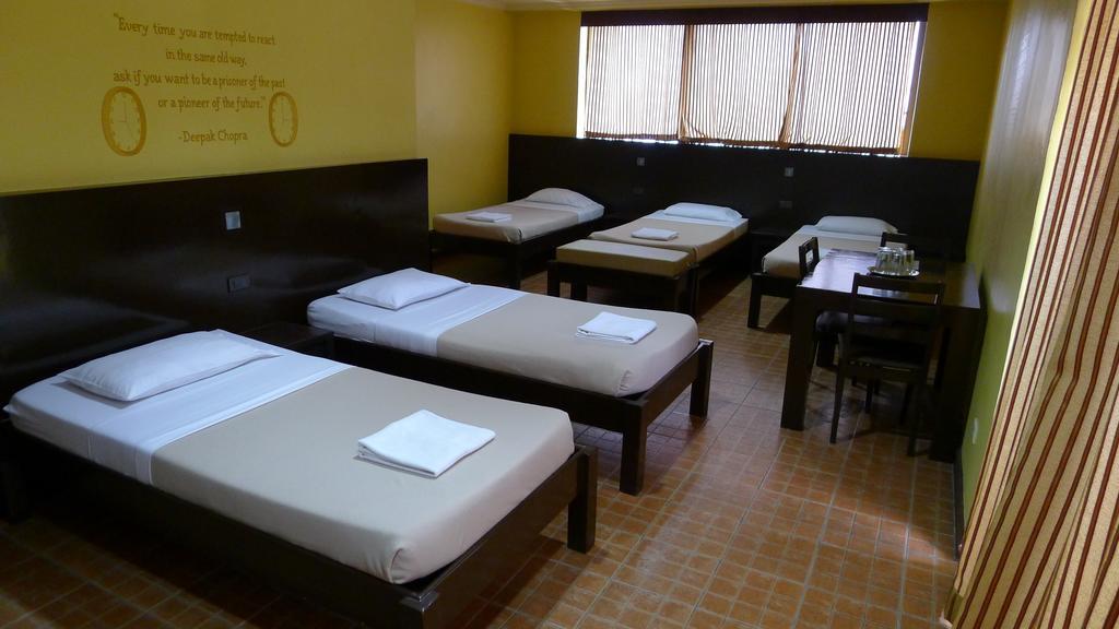 West Gorordo Hotel Cebu Екстериор снимка