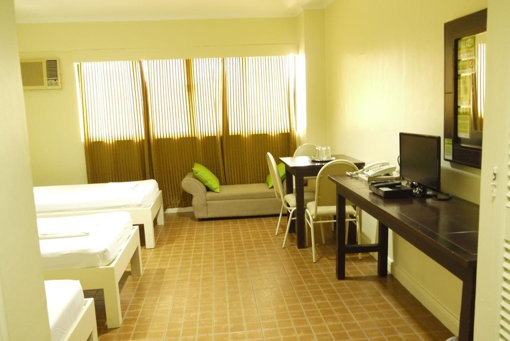 West Gorordo Hotel Cebu Екстериор снимка